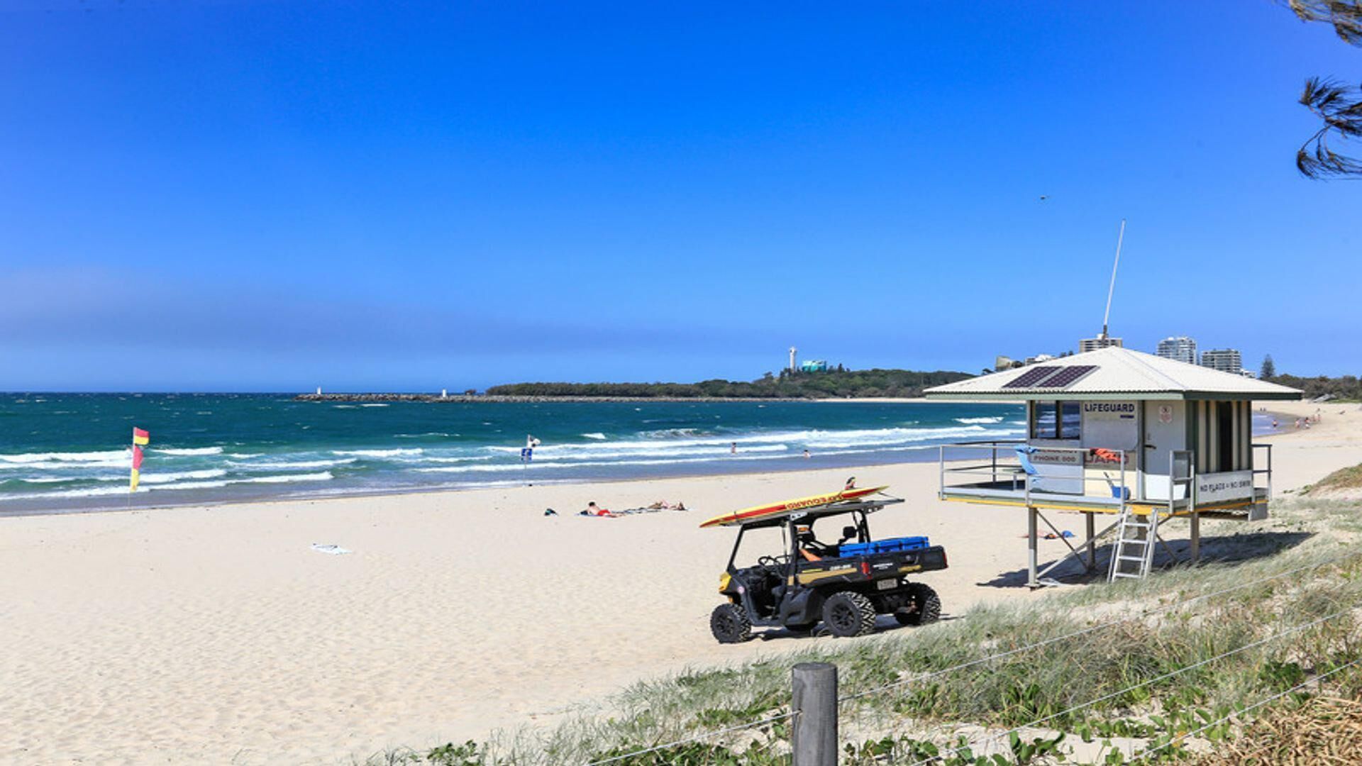 Windmill 3 - Three Bedroom Unit Located Opposite the Beach!