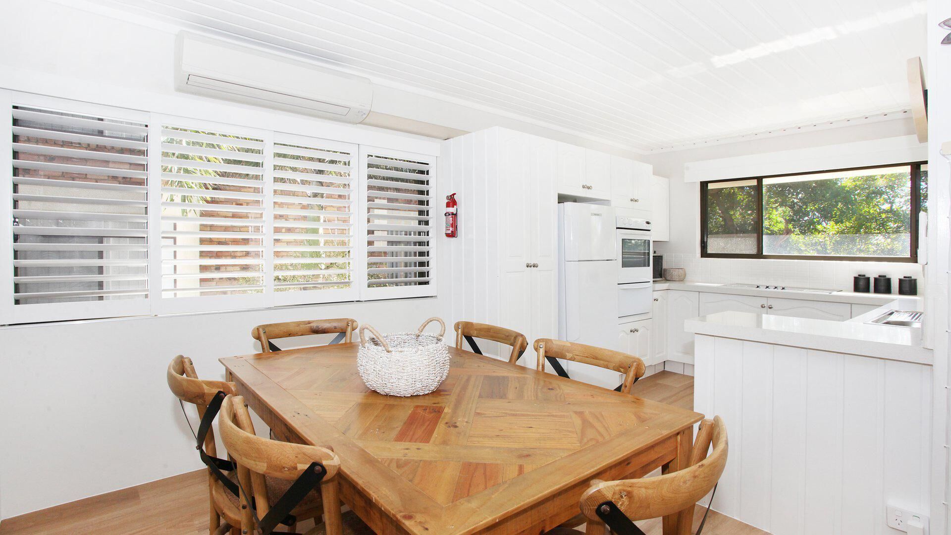 Windmill 3 - Three Bedroom Unit Located Opposite the Beach!