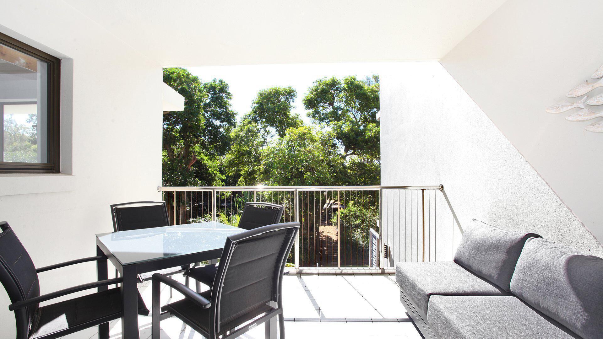 Windmill 3 - Three Bedroom Unit Located Opposite the Beach!