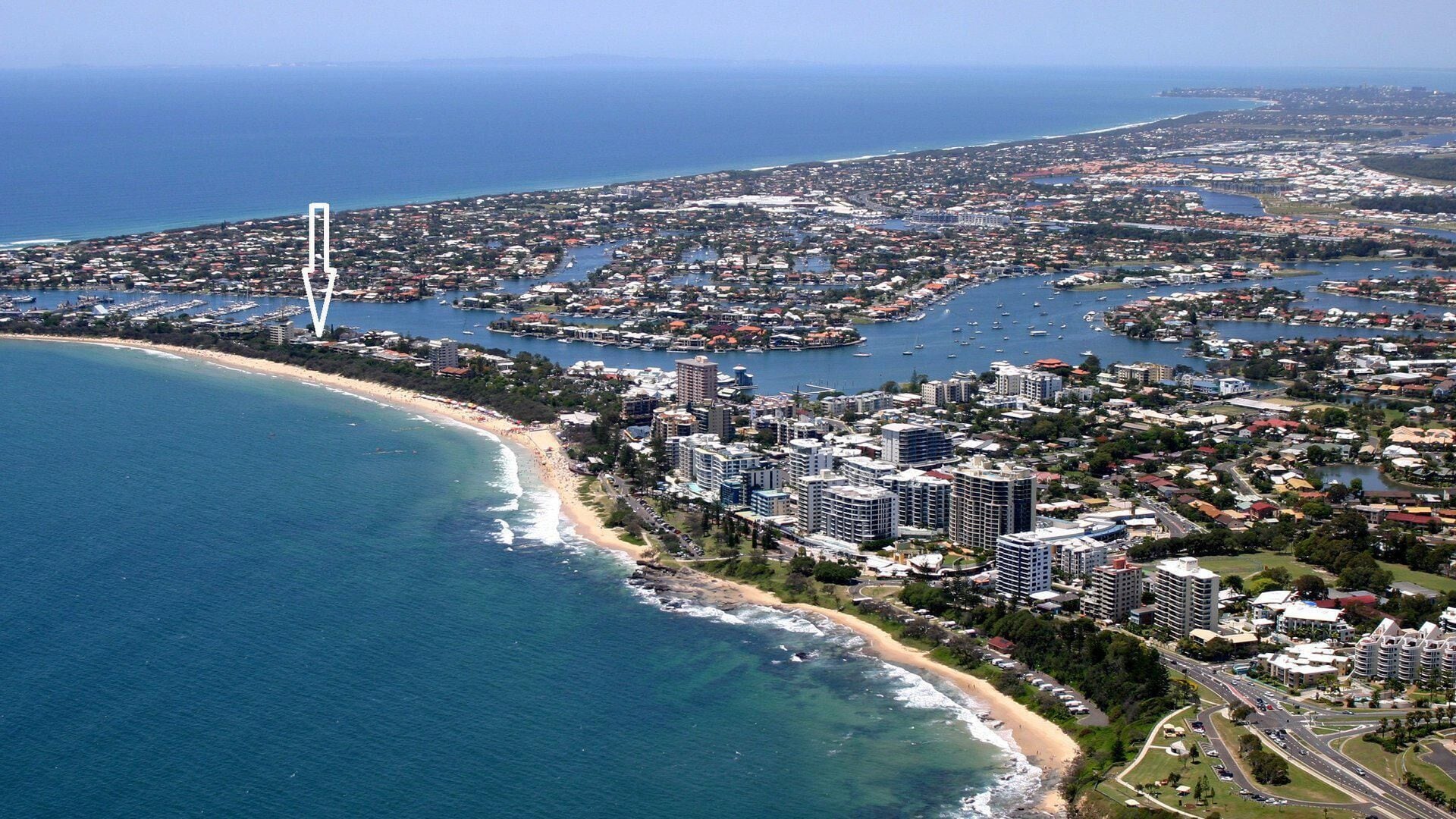 Windmill 3 - Three Bedroom Unit Located Opposite the Beach!