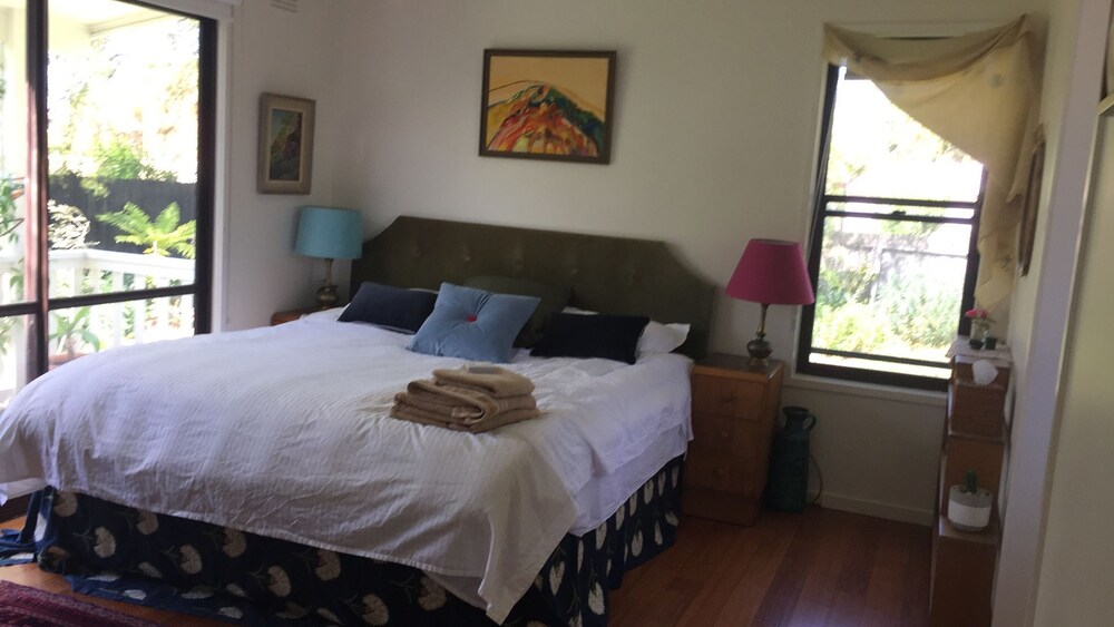 Classic Beach House Barwon Heads