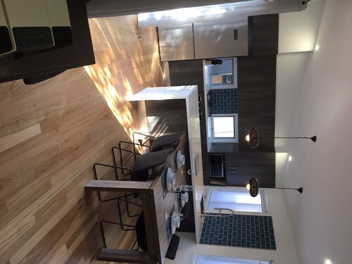 The Bungalow Is Opposite Shelly Beach Walk To Surf And Golf Clubs