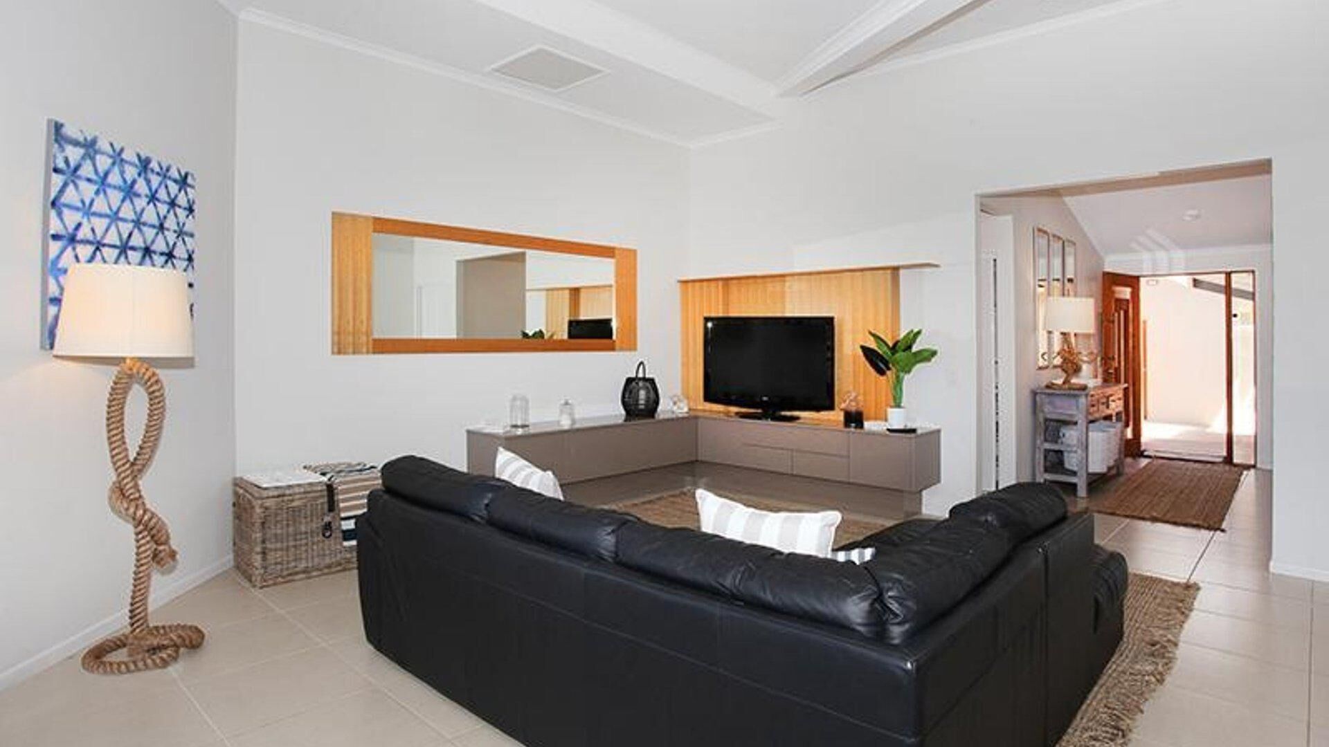 Coorumbong 16 - Five Bedroom House in Mooloolaba w/ Pool + Wifi and Private Pontoon