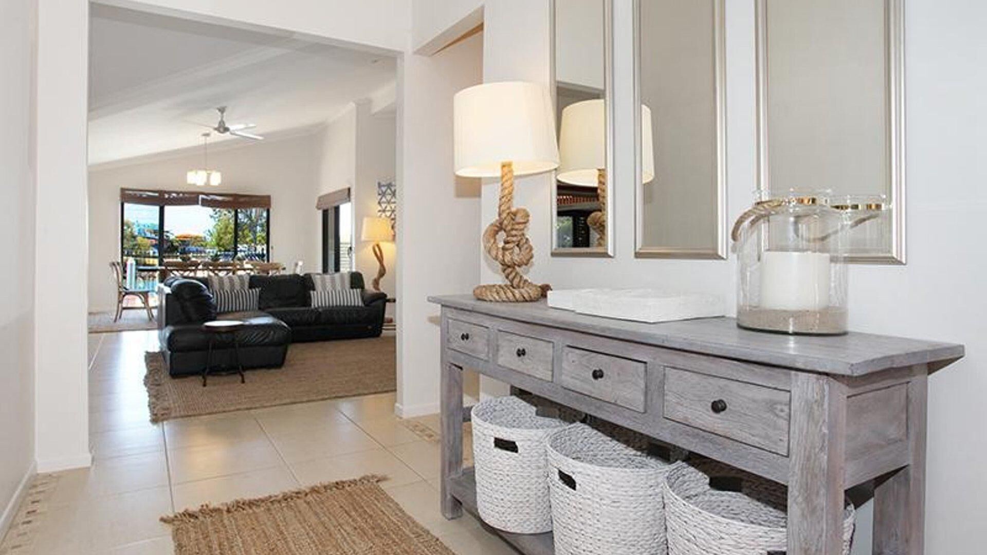 Coorumbong 16 - Five Bedroom House in Mooloolaba w/ Pool + Wifi and Private Pontoon