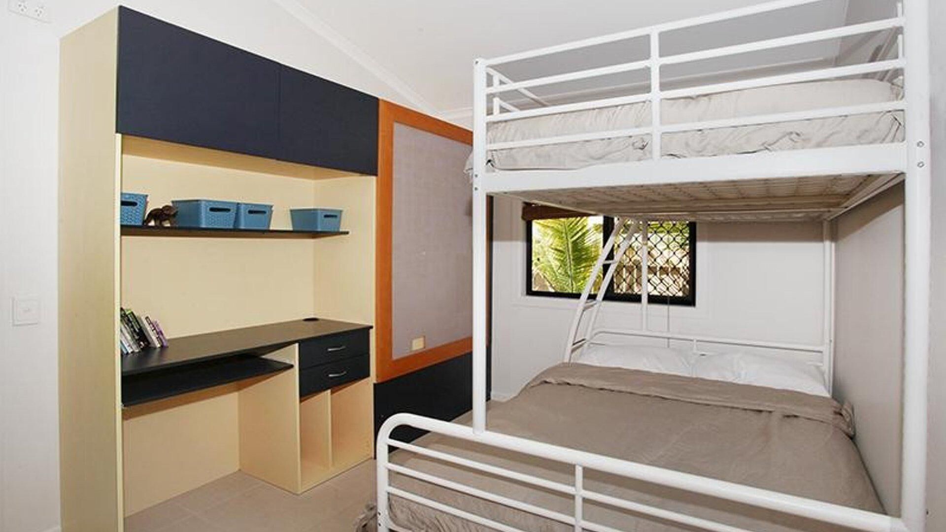 Coorumbong 16 - Five Bedroom House in Mooloolaba w/ Pool + Wifi and Private Pontoon