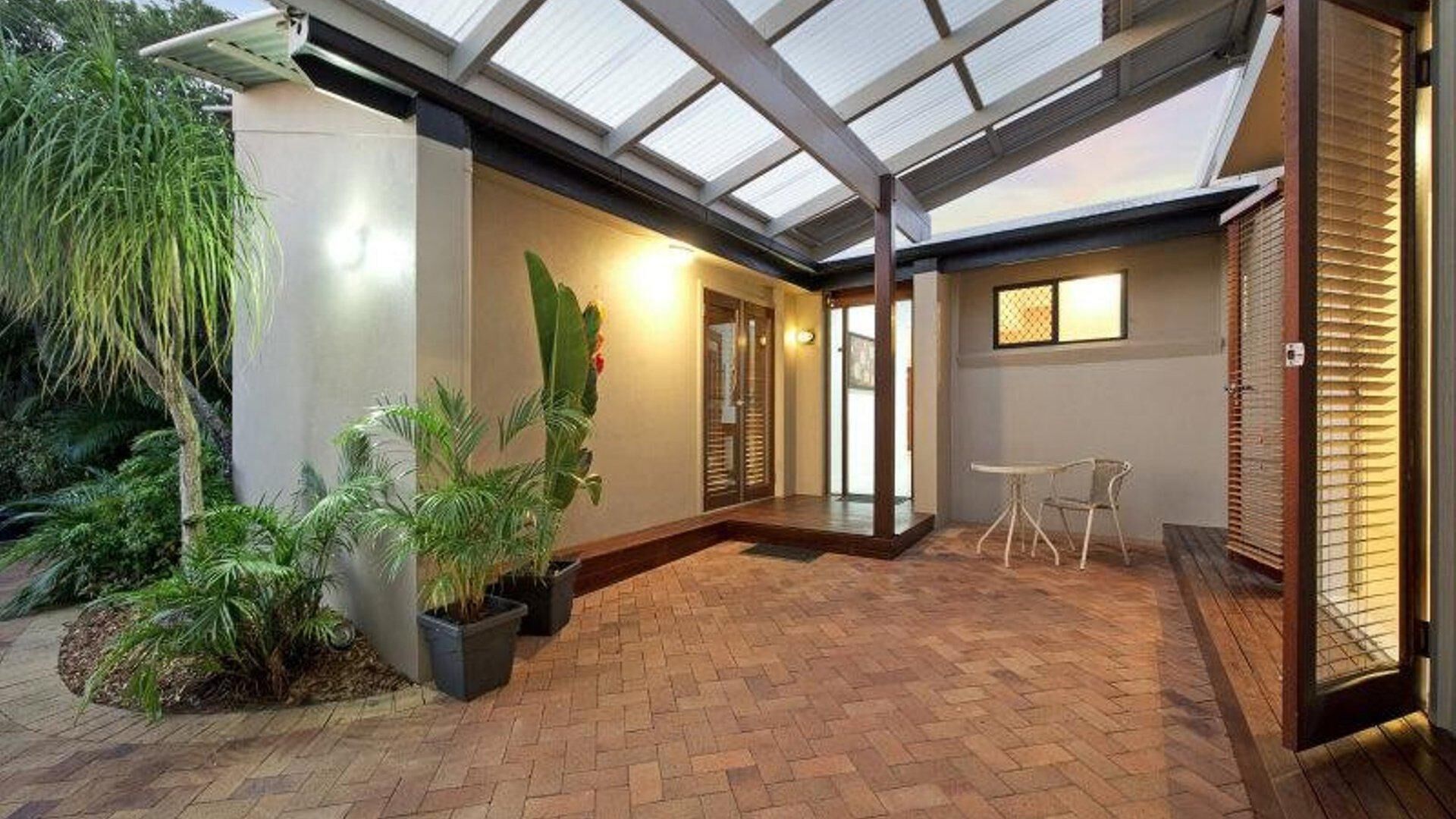 Coorumbong 16 - Five Bedroom House in Mooloolaba w/ Pool + Wifi and Private Pontoon