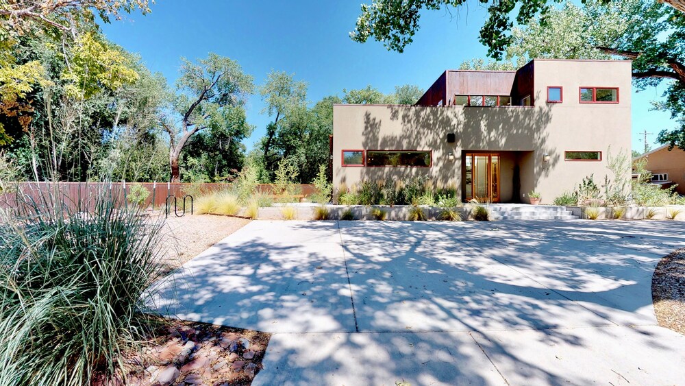 Millcreek on Main | 4 Bed, 2 Bath