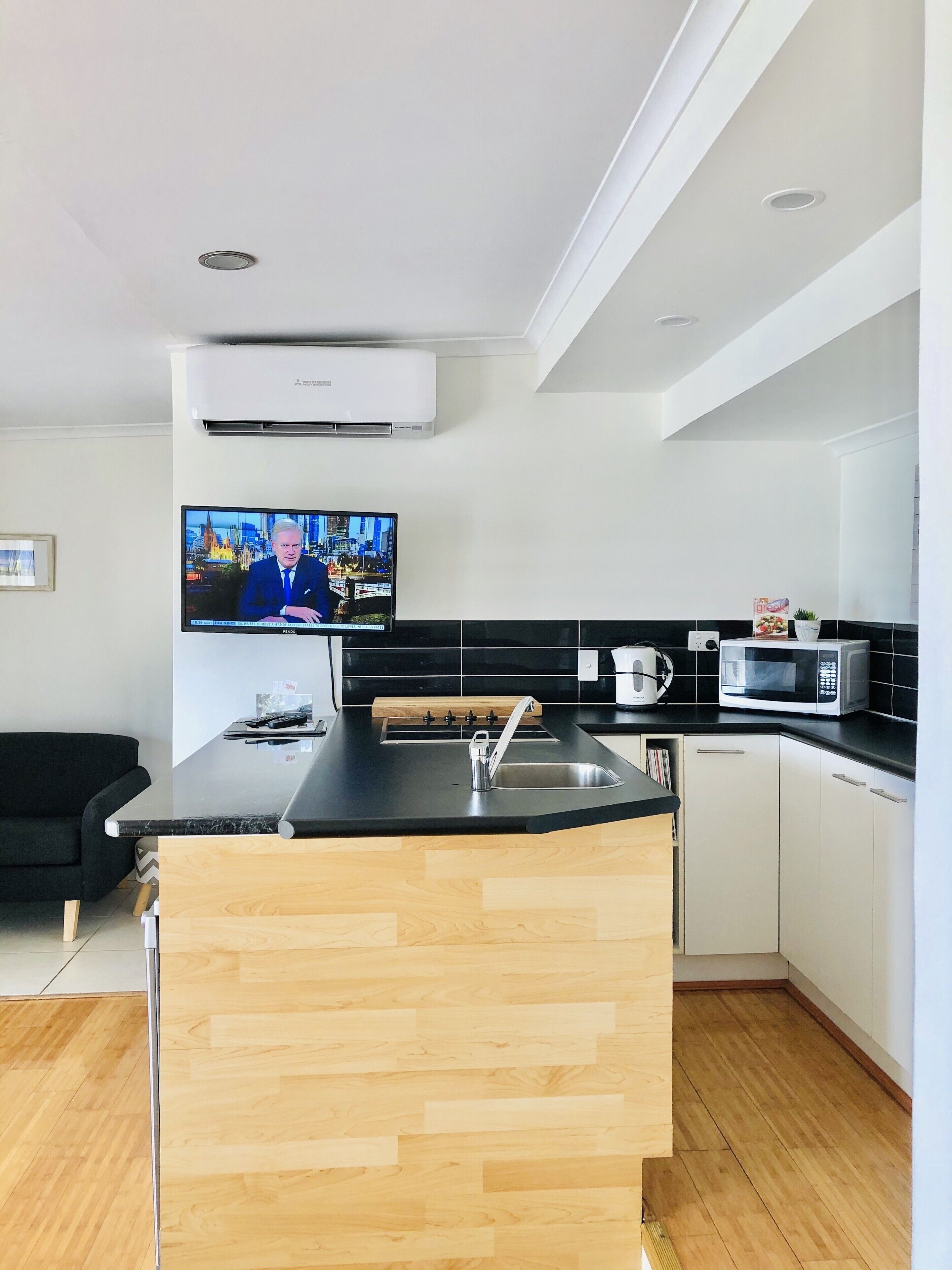 Bella by the Beach , Getaway to Paridise!