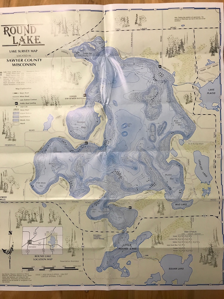 NORTHWOODS LAKEFRONT VACATION HOME, on beautiful Round Lake! Sawyer