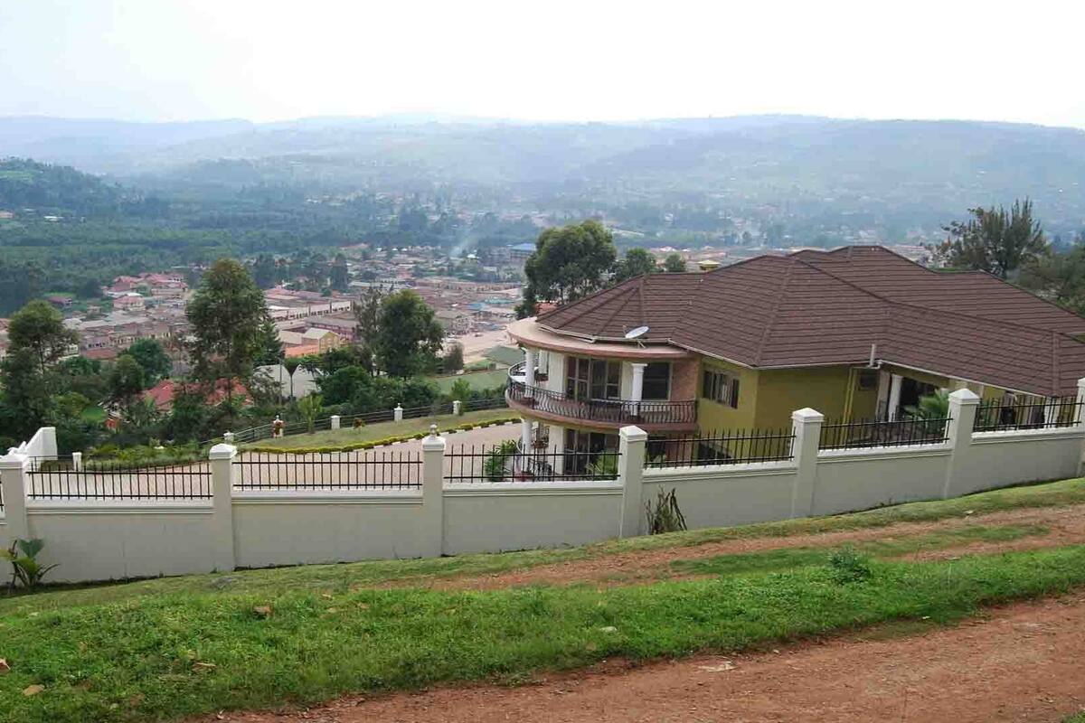 Jowillis Hotel Accommodation Bar Garden And Tourism Agency 21 Room Prices Deals Reviews Expedia Com