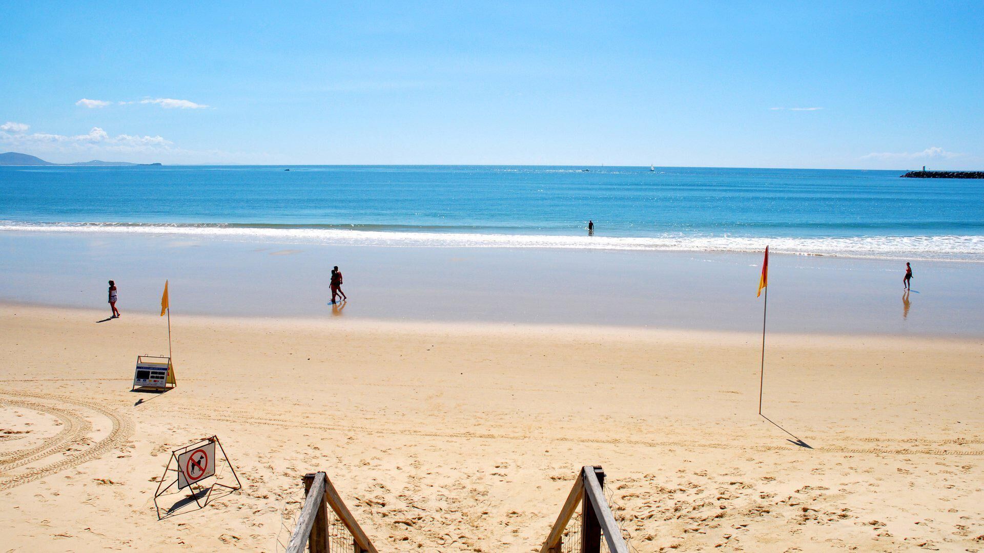 Illawong 2 - Two Bedroom Beachfront Budget Accommodation in Illawong Inn