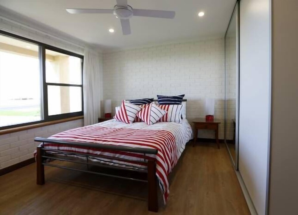 Villa Nashwauk - Aldinga Beach Getaways, an Esplanade Oceanfront Property