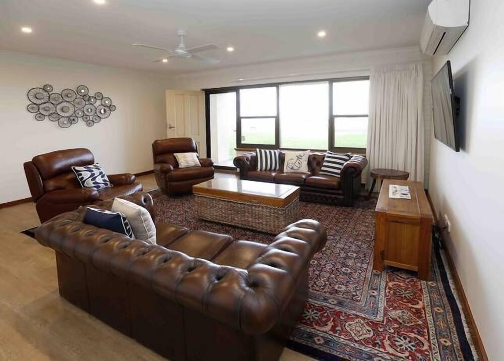 Villa Nashwauk - Aldinga Beach Getaways, an Esplanade Oceanfront Property