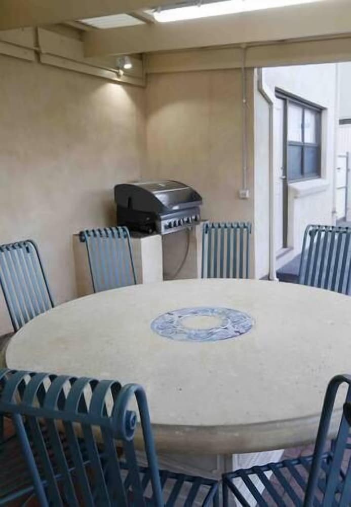 Villa Nashwauk - Aldinga Beach Getaways, an Esplanade Oceanfront Property