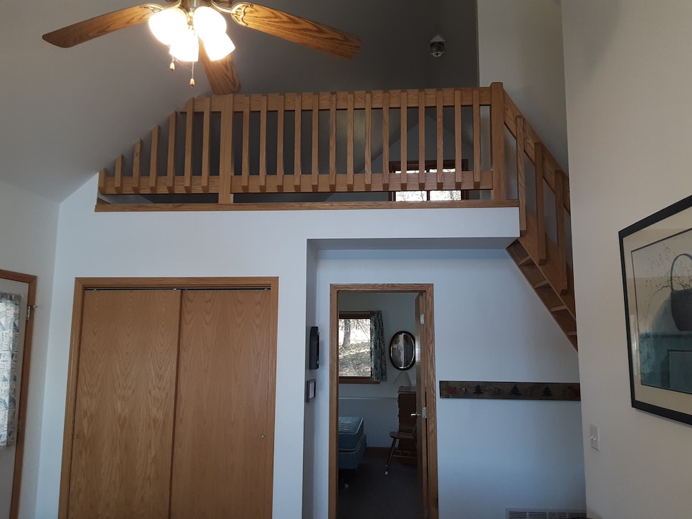 Small Family friendly lake front resort only minutes from Brainerd MN