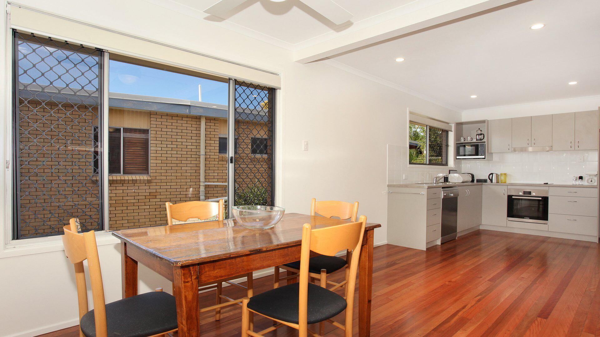 Oloway 40 - 2 Bedroom Pet Friendly House with Free Wifi!