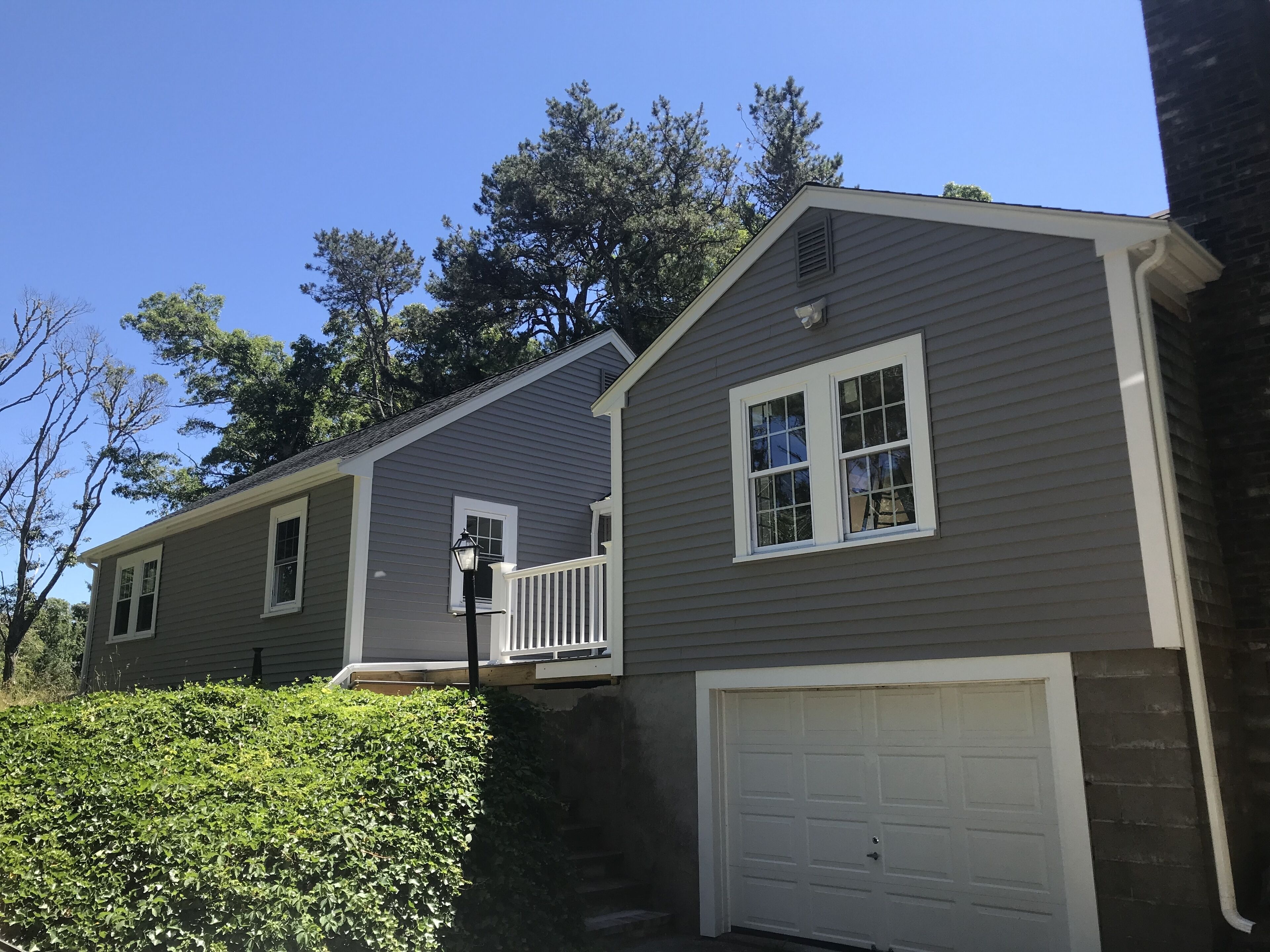 3 BR 1.5 Bath Newly Renovated House on the Bike Trail and Close to Beaches in Harwich, United States