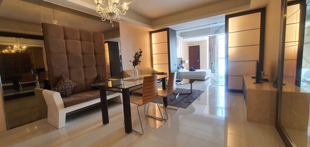 1 Bedroom Studio Apartment King Bed Wifi Balcony Kitchen In Kuala Lumpur Hotel Rates Reviews On Orbitz