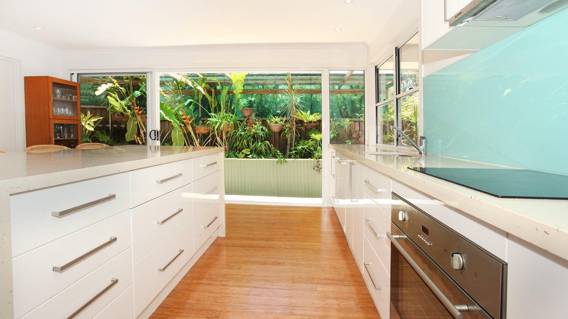 Okinja 71 - Hawaiian Escape on the Sunshine Coast!