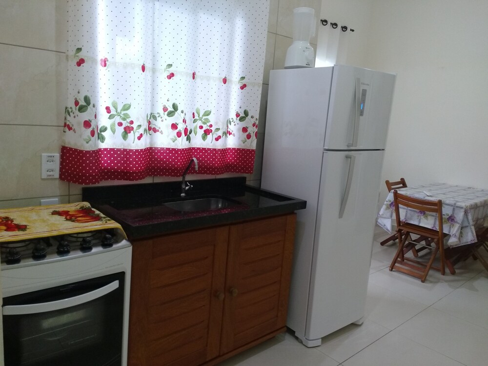 2 Bedroom Apartment Furnished Full Kitchen Pool Caraguatatuba