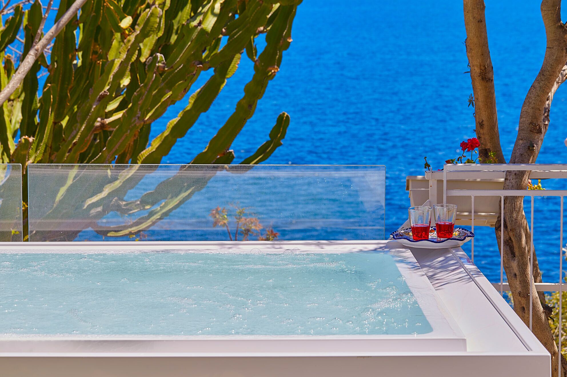 Casa Mamà sea view with direct access to the beach in Santa Flavia in Santa Flavia, Italy