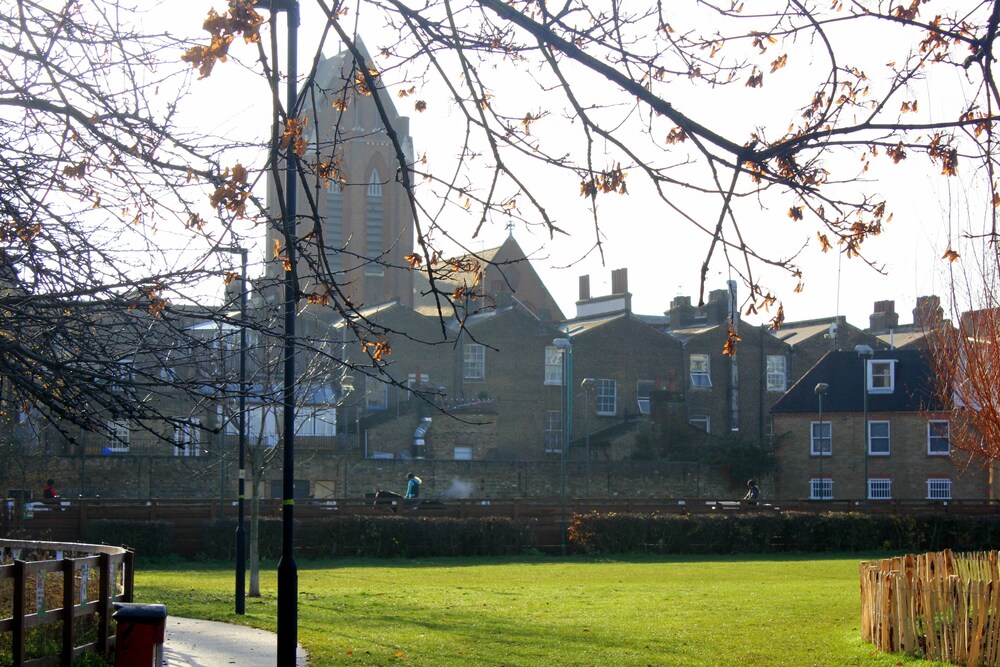 Sunny Vauxhall 2 Bedroom Suite In London Hotel Rates