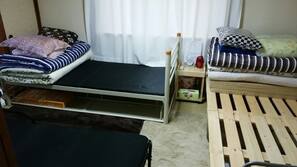 Free minibar, free WiFi, bed sheets