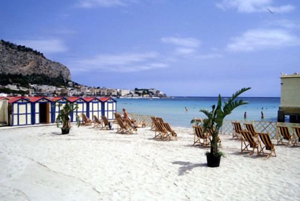 Lovely Apartment Just 50 Meters From The Beach Of Mondello