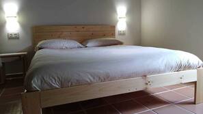 Free cots/infant beds, free WiFi, linens