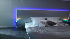 1 chambre, fer et planche à repasser, accès Internet, draps fournis