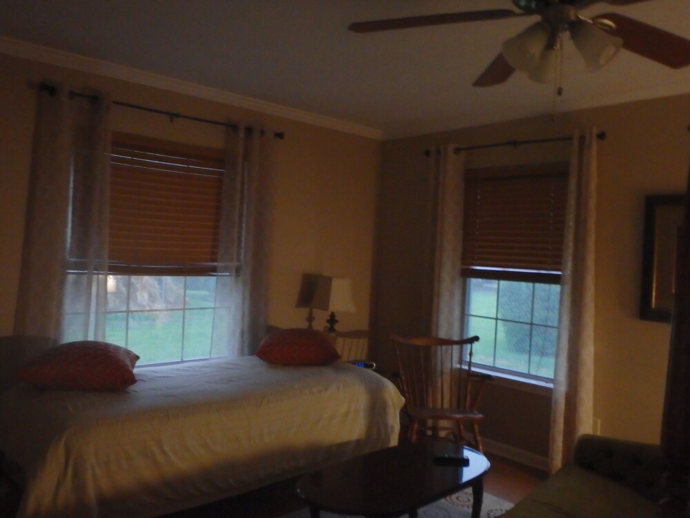 Perfect Location for UL & Downtown Activities Lafayette Vrbo