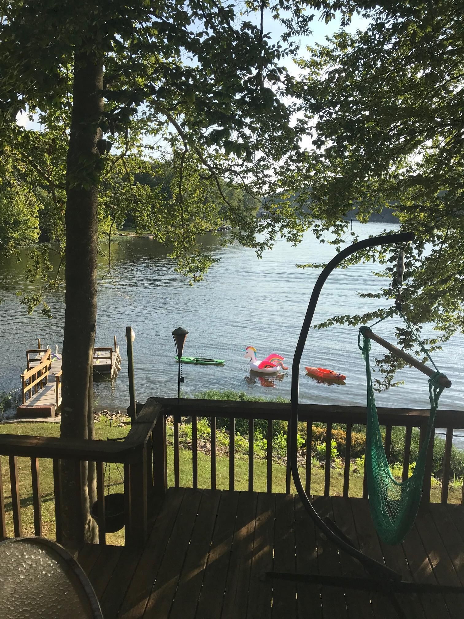 Cabin On The Water Of Lake Malone In Lewisburg Ky Expedia