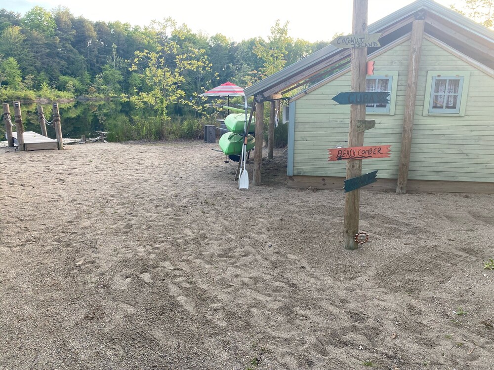 Castaway lake side canvas cottage scene, Jasonville Room Prices