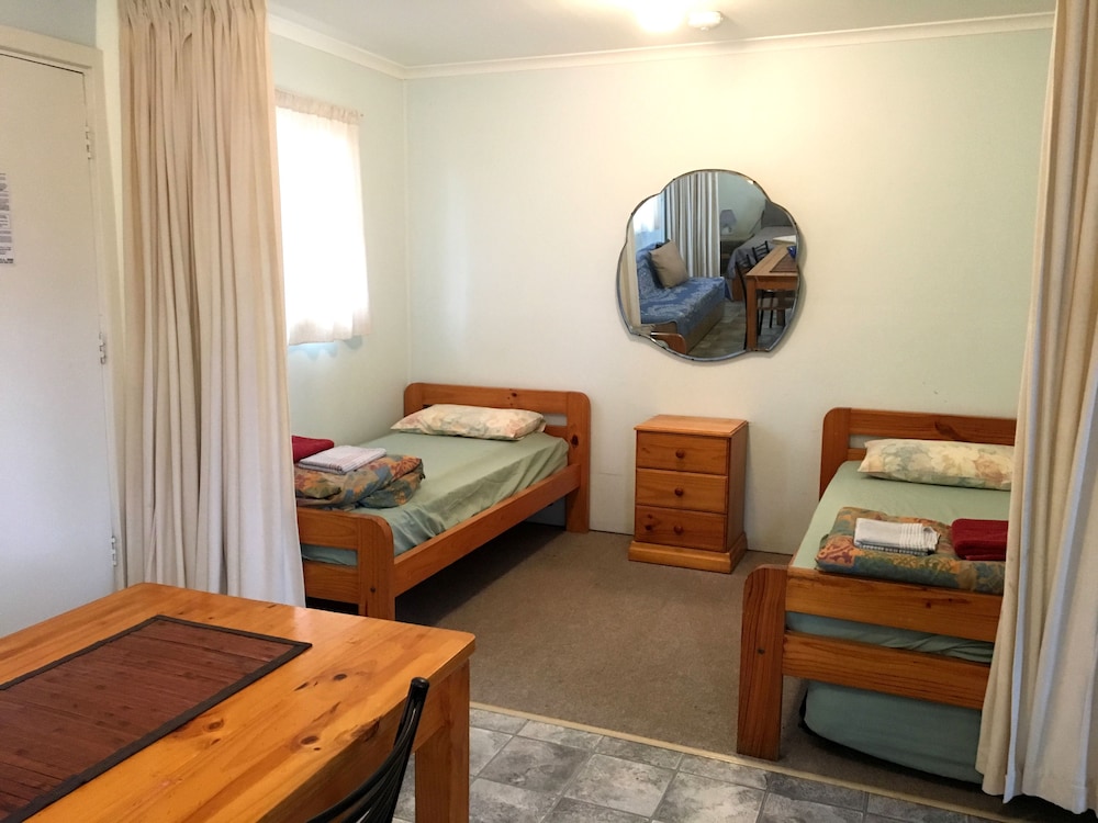 Kingscote Tourist Park and Family Units
