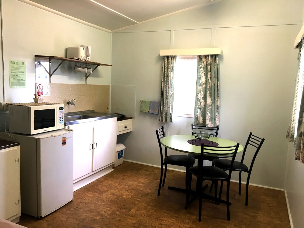 Kingscote Tourist Park and Family Units