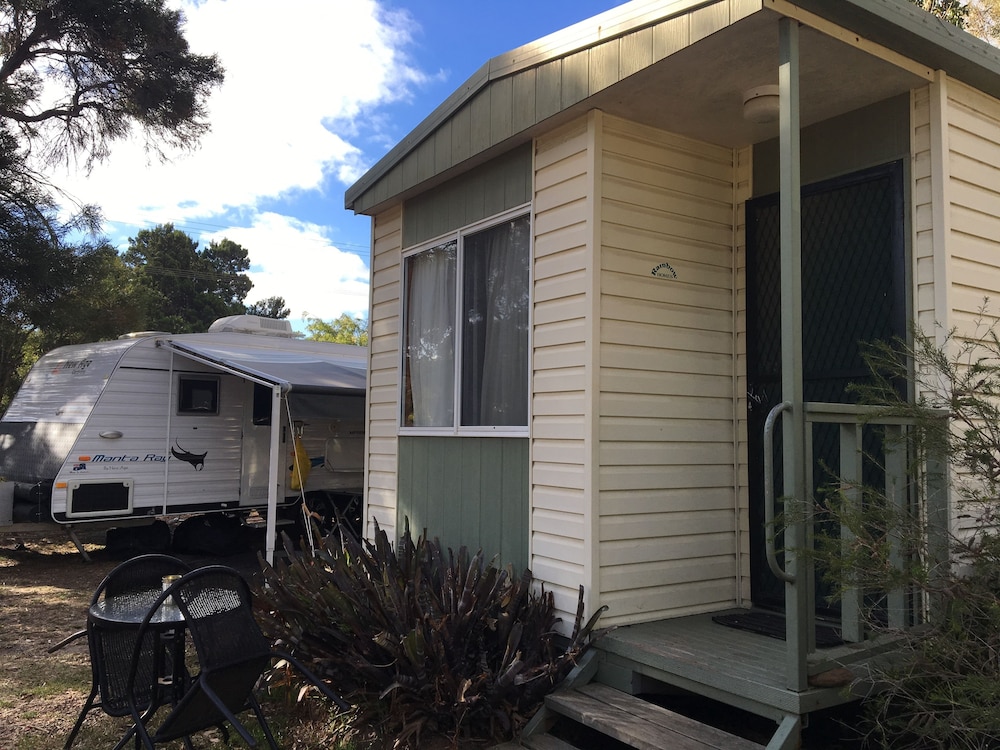 Kingscote Tourist Park and Family Units