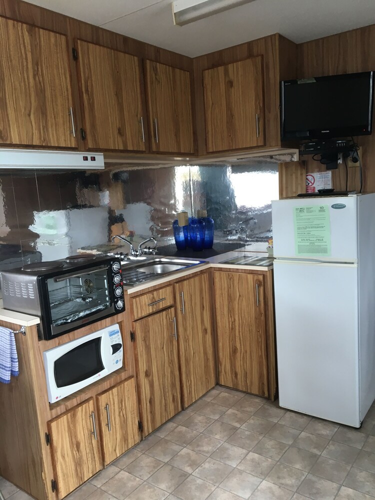 Kingscote Tourist Park and Family Units