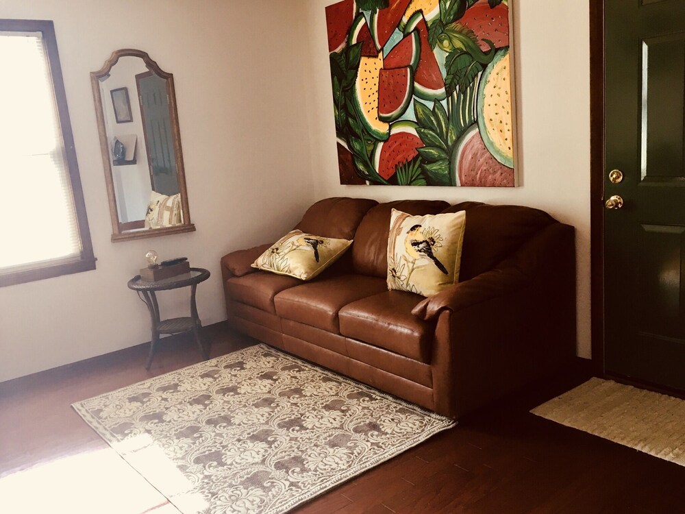 The Write Red Barn Queen Sofa Commons Room Toaster Refrig Microwave Tv Snacks Topeka Usa Best Price Guarantee Lastminute Com Au