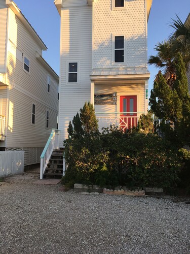 Great Place to stay Sweet Beach Cottage. Walking Distance to Everything, Sleeps 10. 2292000277 near St. George Island 