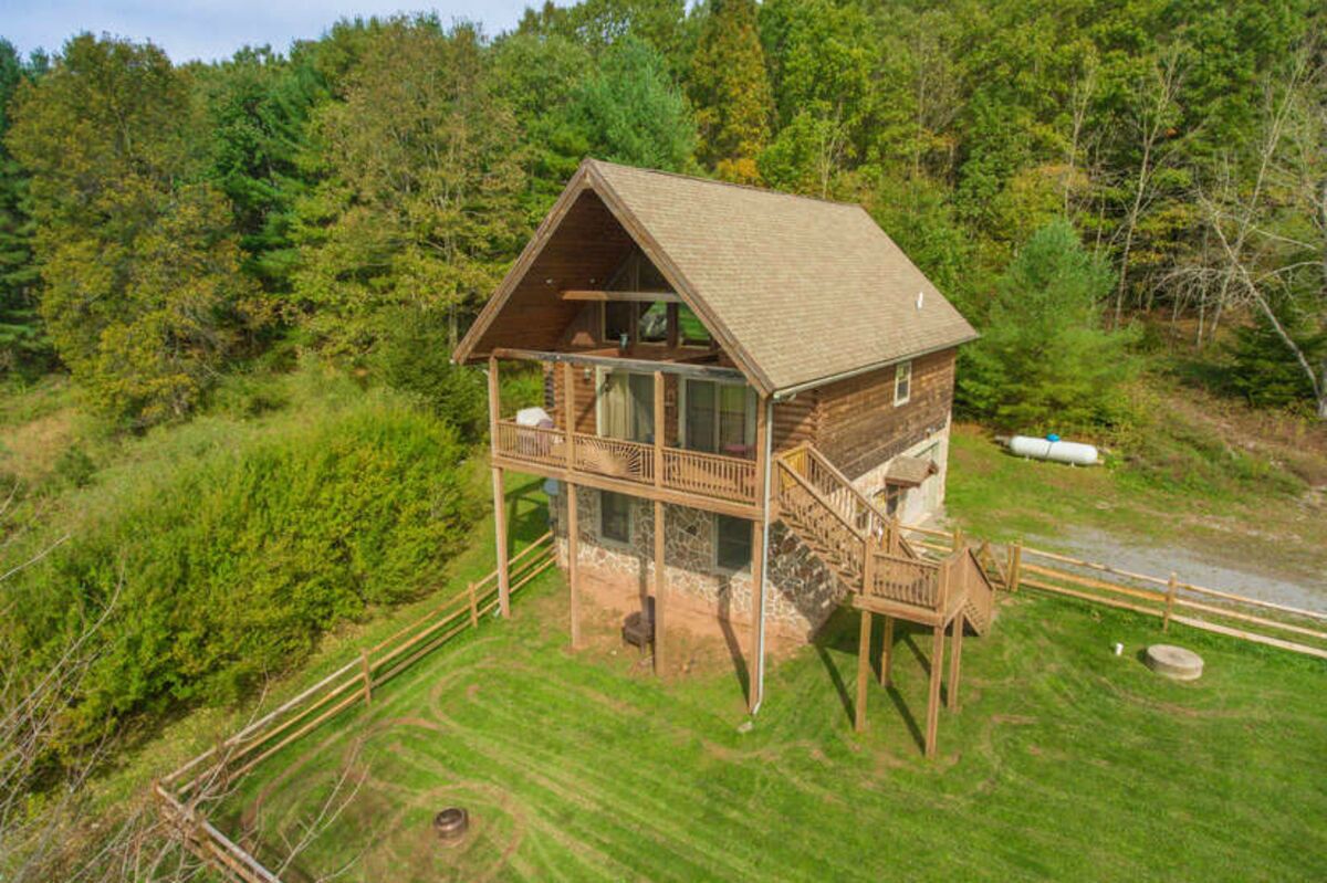 3 Bedroom Cabin in Cumberland Expedia Vacation Rentals