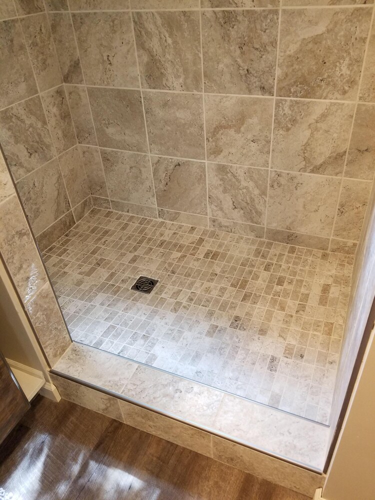 NEW 2017 cottage on private, secluded 10 wooded acres 2 mi. from TORCH