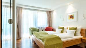 1 Schlafzimmer, Zimmersafe, individuell eingerichtet, Schreibtisch