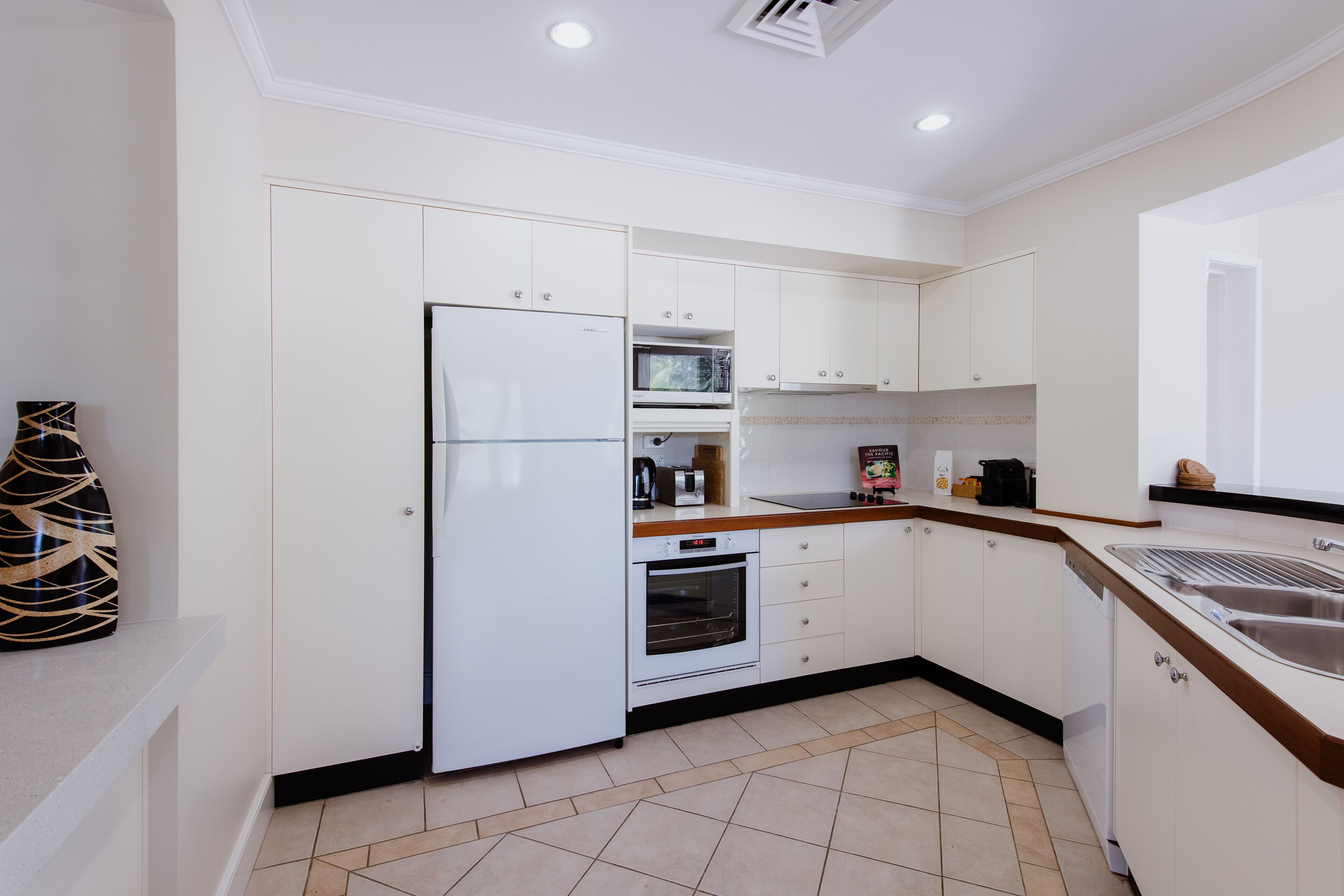 Two Bedroom Luxury Apt. with spectacular beachfront views from your own terrace