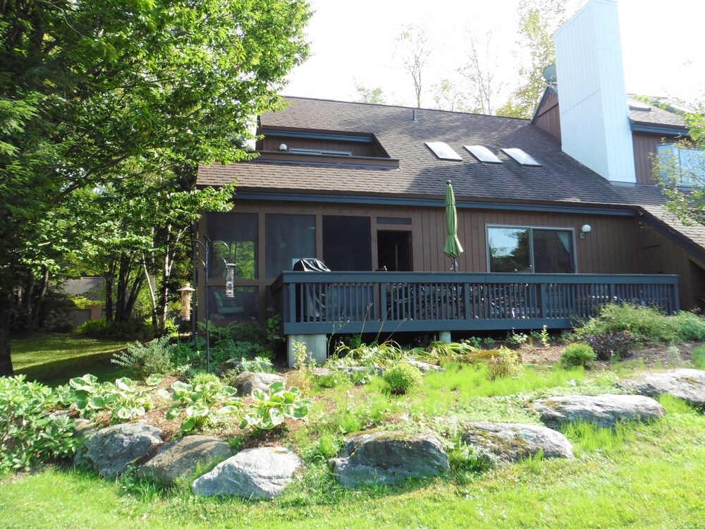 Surround Yourselves With Comfort Style In Stowe Vt Expedia