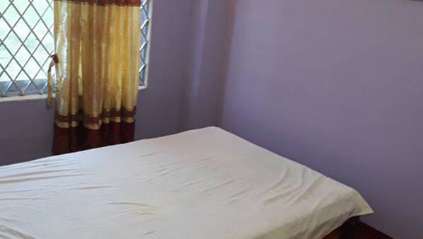 1 bedroom, in-room safe, desk, free WiFi