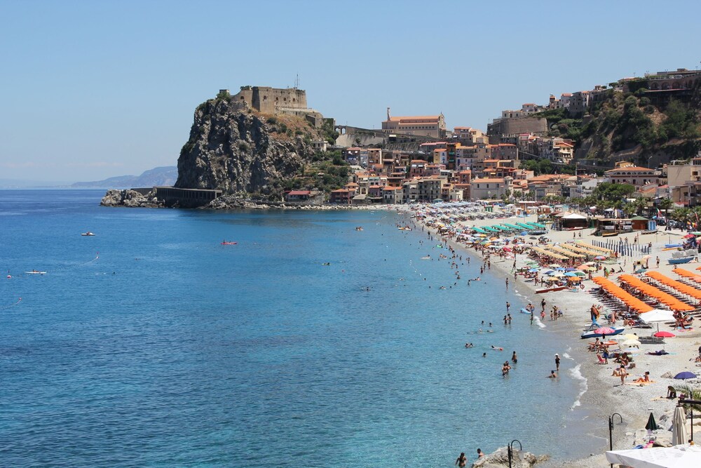 Bb Stop Go In Scilla Hotel Rates Reviews On Orbitz