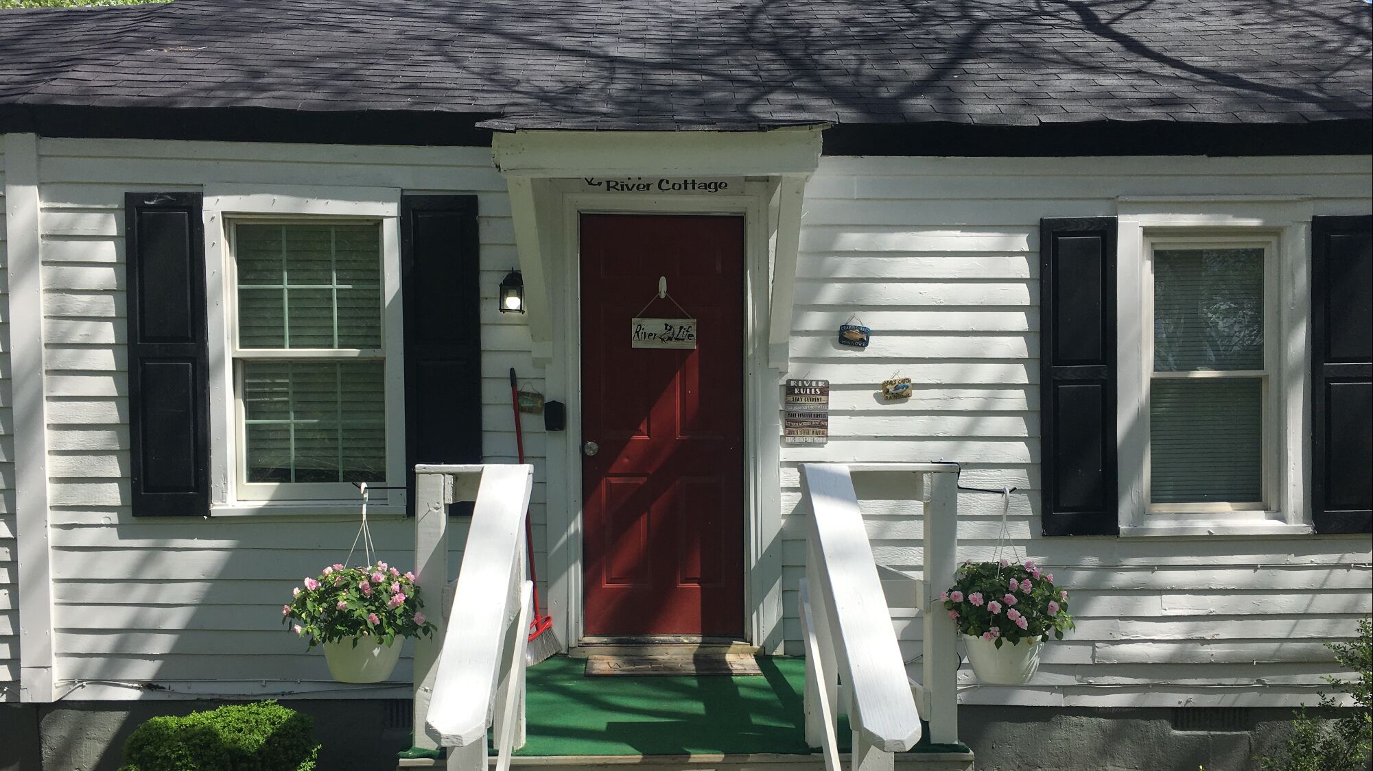 Rappahannock River Cottage - close to I-95! in Fredericksburg, United States