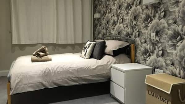2 bedrooms, free WiFi, linens