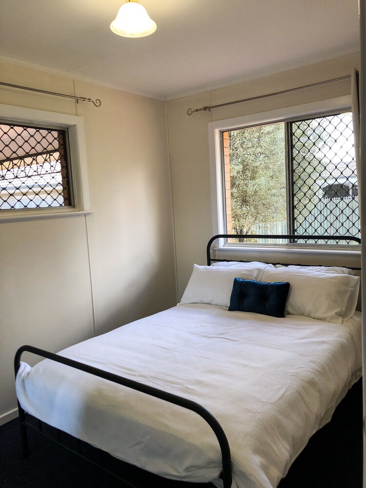 Picnic Point Villas Deals & Reviews (Toowoomba, AUS) Wotif