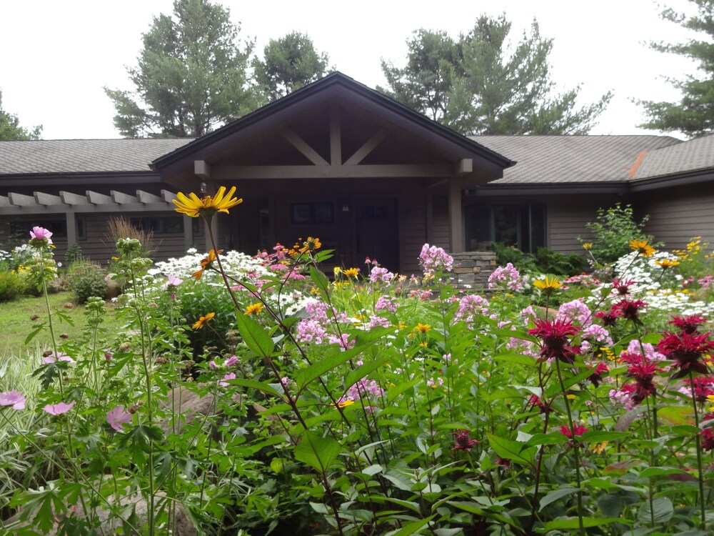 We are a secluded, quiet BED AND BREAKFAST located in the Upper